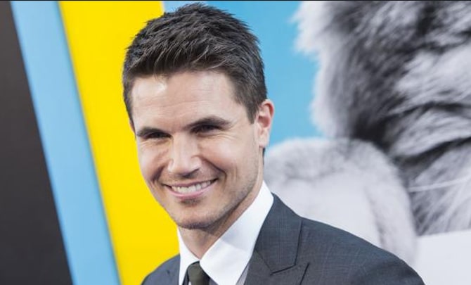 Robbie-Amell