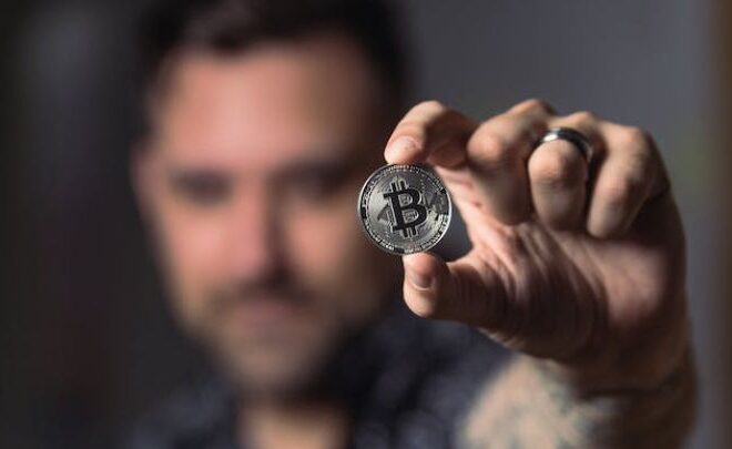 A Study: The Bitcoin-Altcoin Connection