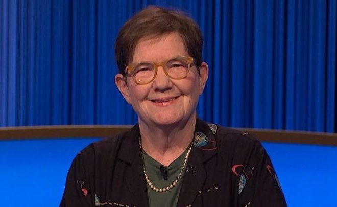Ellen Klages Jeopardy Wiki and Family: Is She Married?