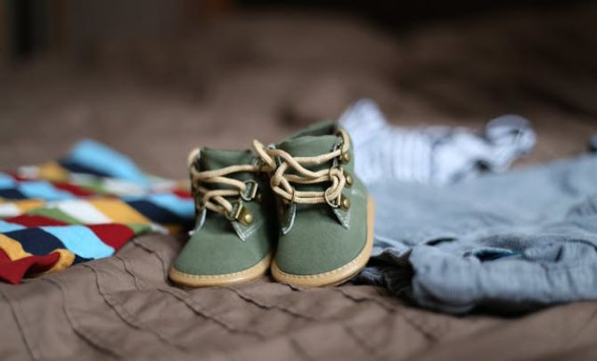 Kids' Shoes & Accessories