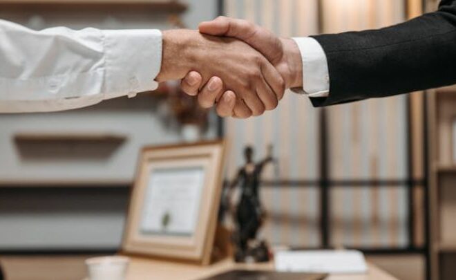 When Should You Hire a Personal Injury Lawyer After an Accident?