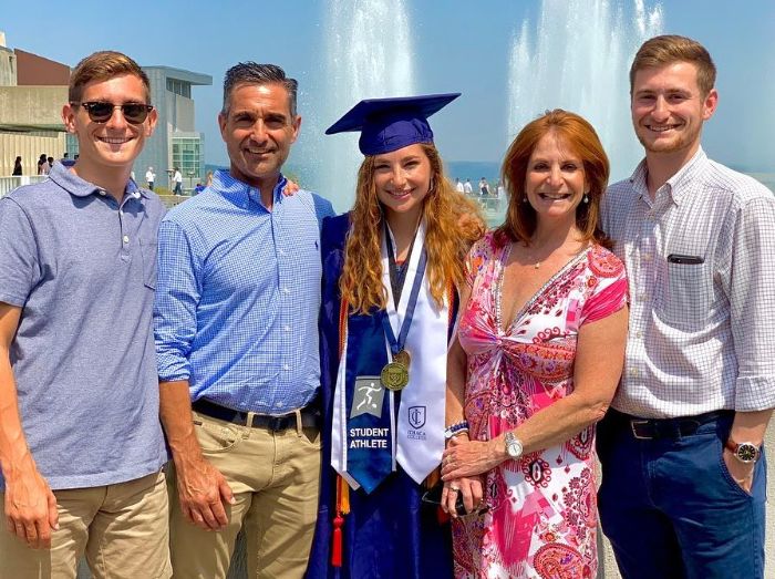 Shosh-Bedrosian-Parents-Brothers