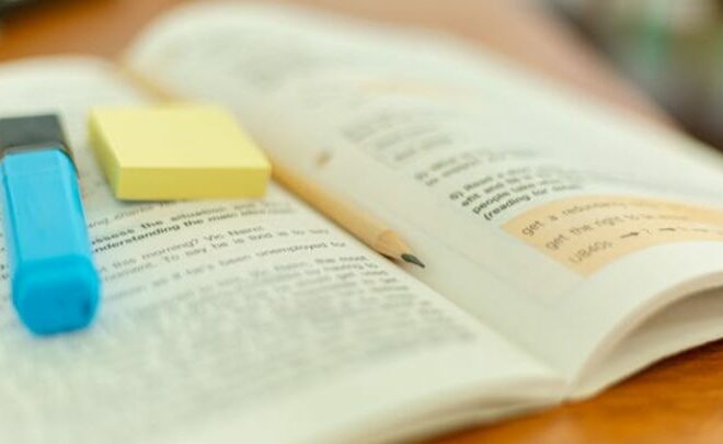 Surprising Study Habits of World-Famous Authors and Thinkers