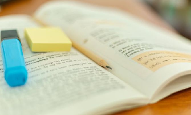 World-Famous Authors and Thinkers