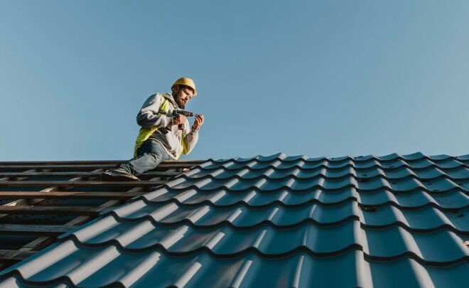 How to Select the Best Commercial Roofing Contractor for Your Project