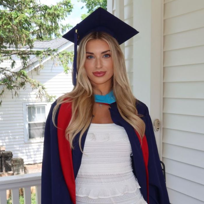 Camryn-Kinsey-Graduated