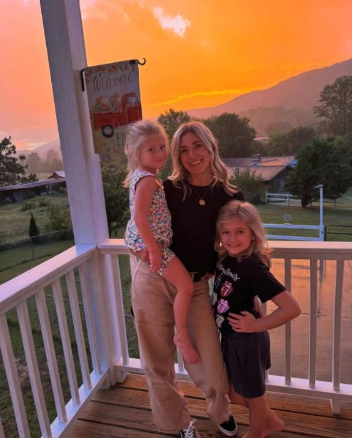Chelsea-Montgomery-Daughters