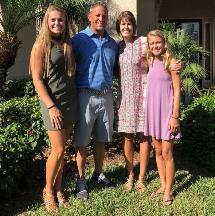 Jessica-Porvasnik-Parents-Sister