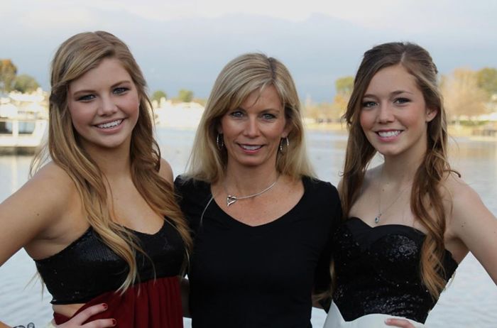 Reagan-Trussell-Mother-Sister